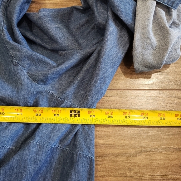 Intro. Floral Embroidered Denim Button Down Shirt Size 3X - Picture 6 of 8